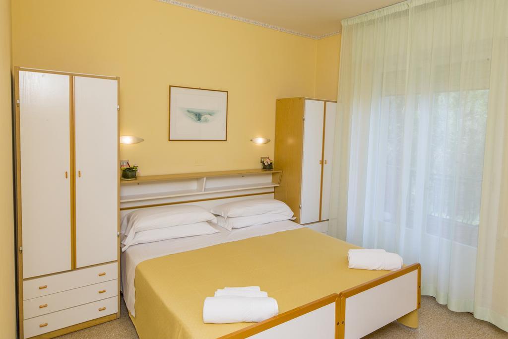 Hotel Rita Riccione Exterior foto
